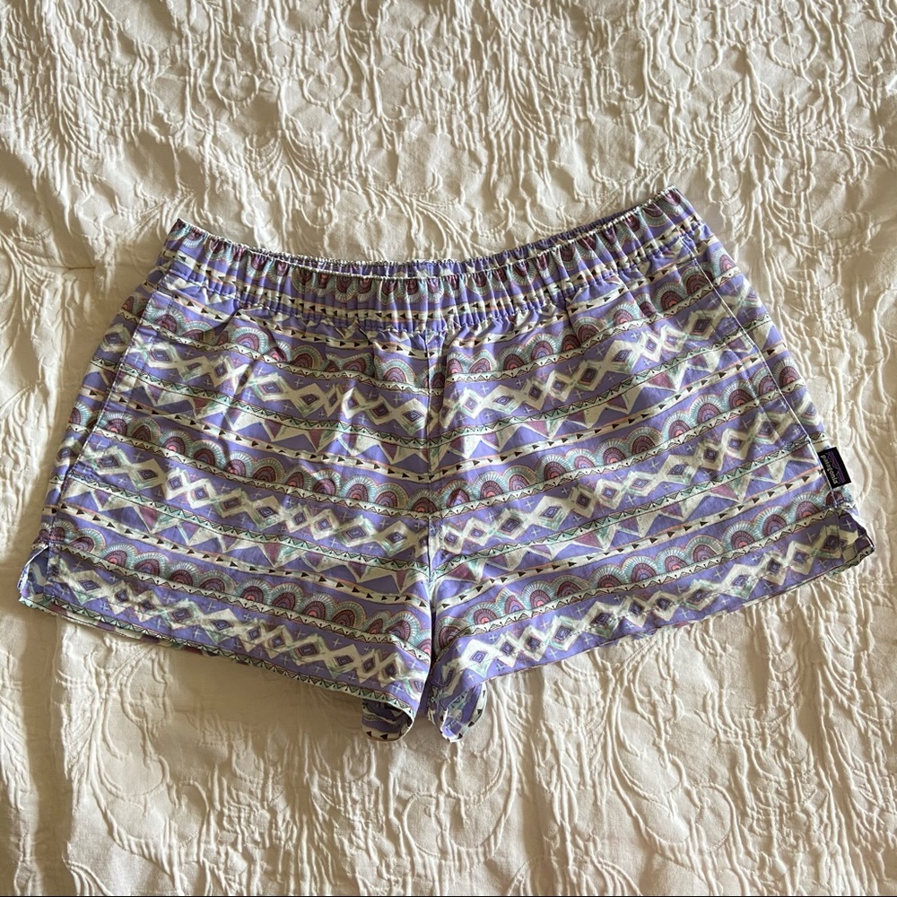 COPY - Patagonia barely baggies shorts